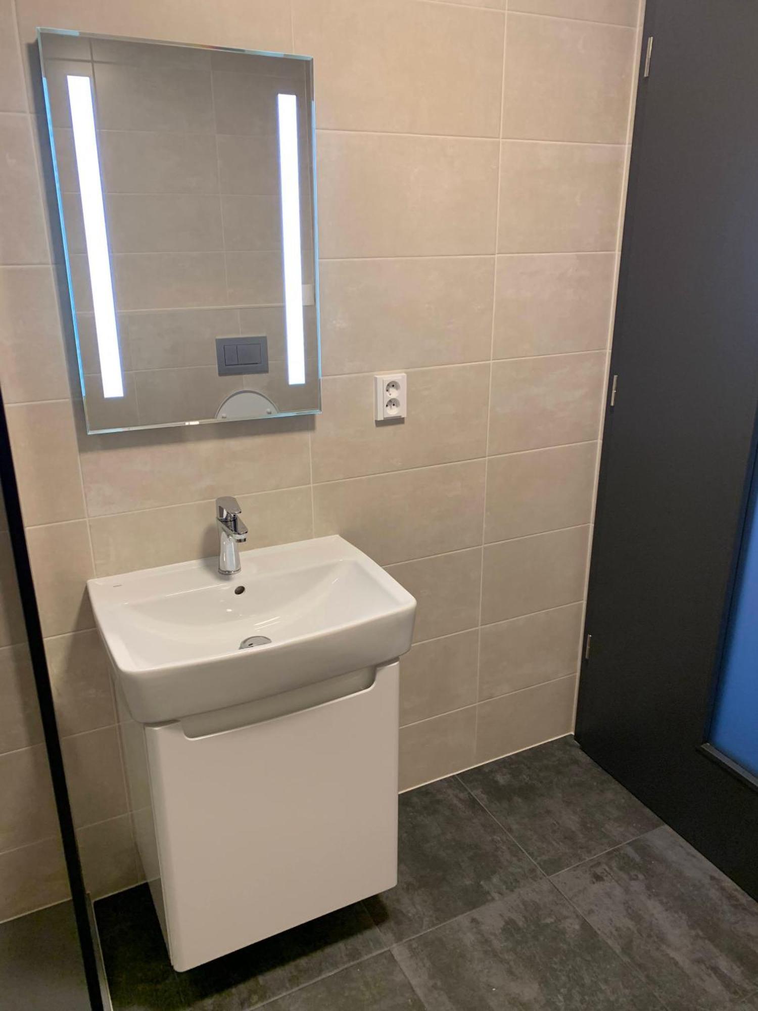 Apartman Mavis 卡什佩尔斯凯霍里 外观 照片